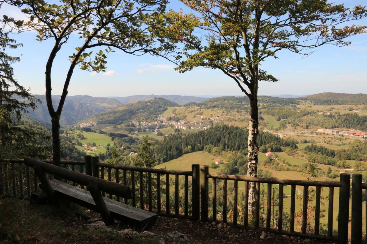 Septmoncel-Les-Molunes Au Coeur Du Lapidaire المظهر الخارجي الصورة